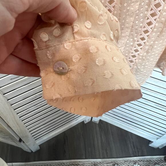 MEADOW RUE ANTHROPOLOGIE Adoria Silk Top Peach Size Medium - Picture 13 of 16